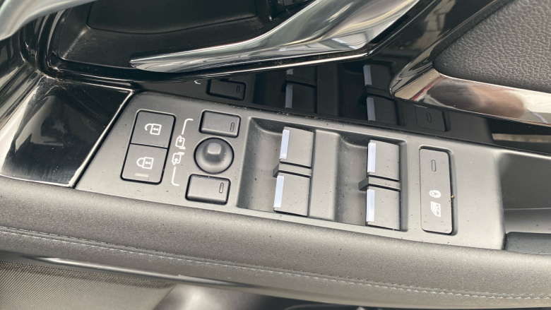 Land Rover Range Rover Evoque 2.0 D200 R-Dynamic SE 5dr Auto Diesel Hatchback